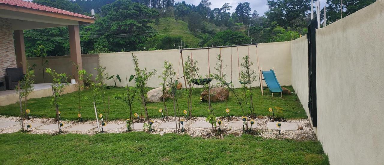 Sunflower Village Villa Girasoles Jarabacoa Exterior foto